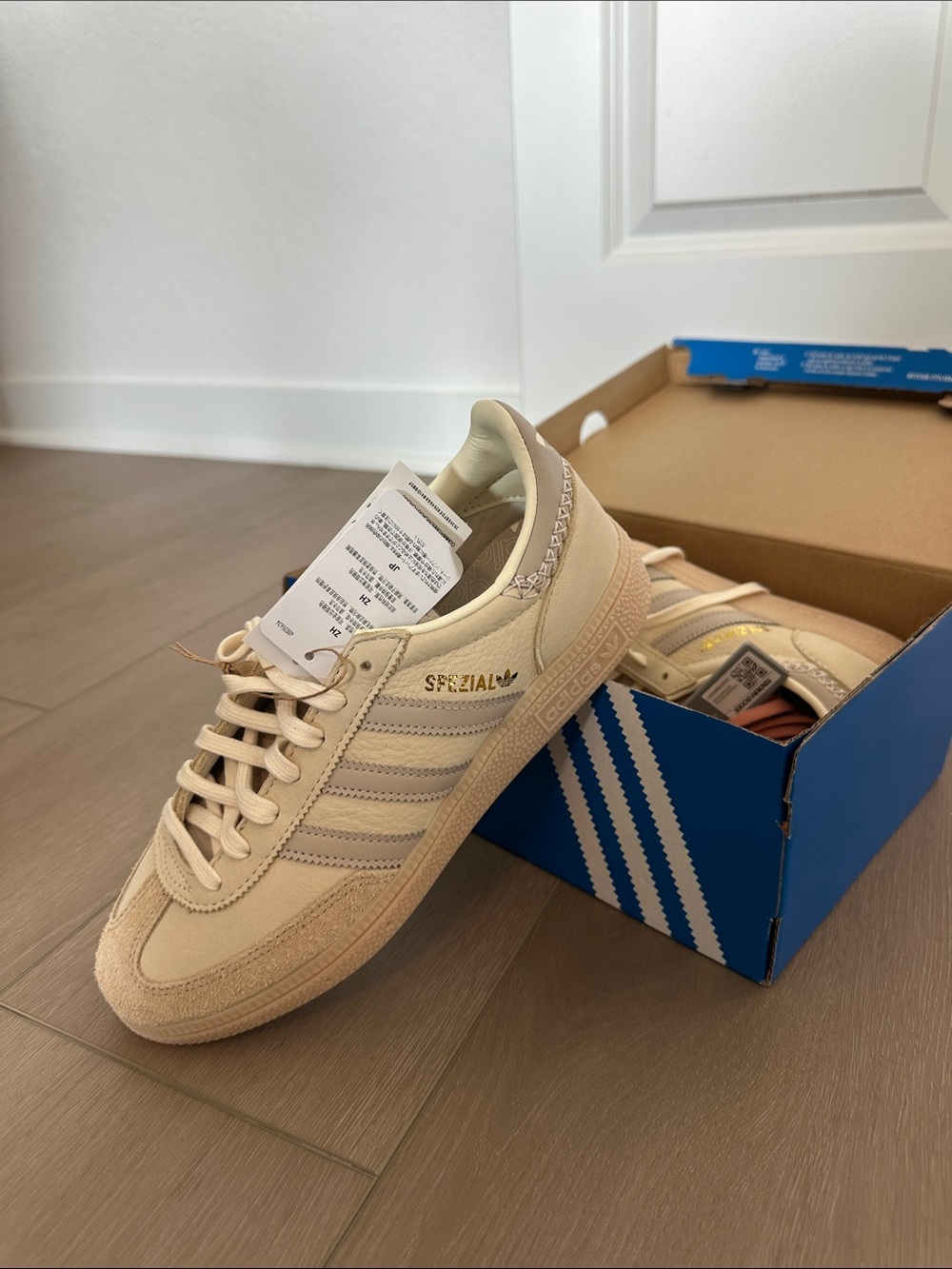 adidas Spezial Cream/Tan Classic Low-Top Sneakers